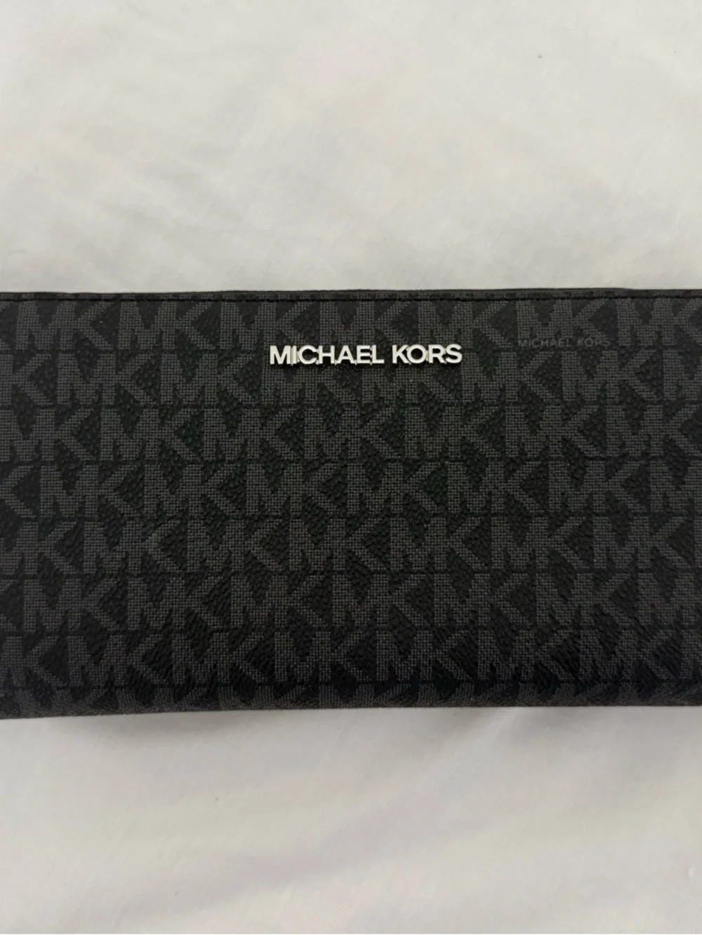 Michael Kors Black MK Logo Zip Wallet with Silver Hardware. NWOT. Never used. - Picture 1 of 5